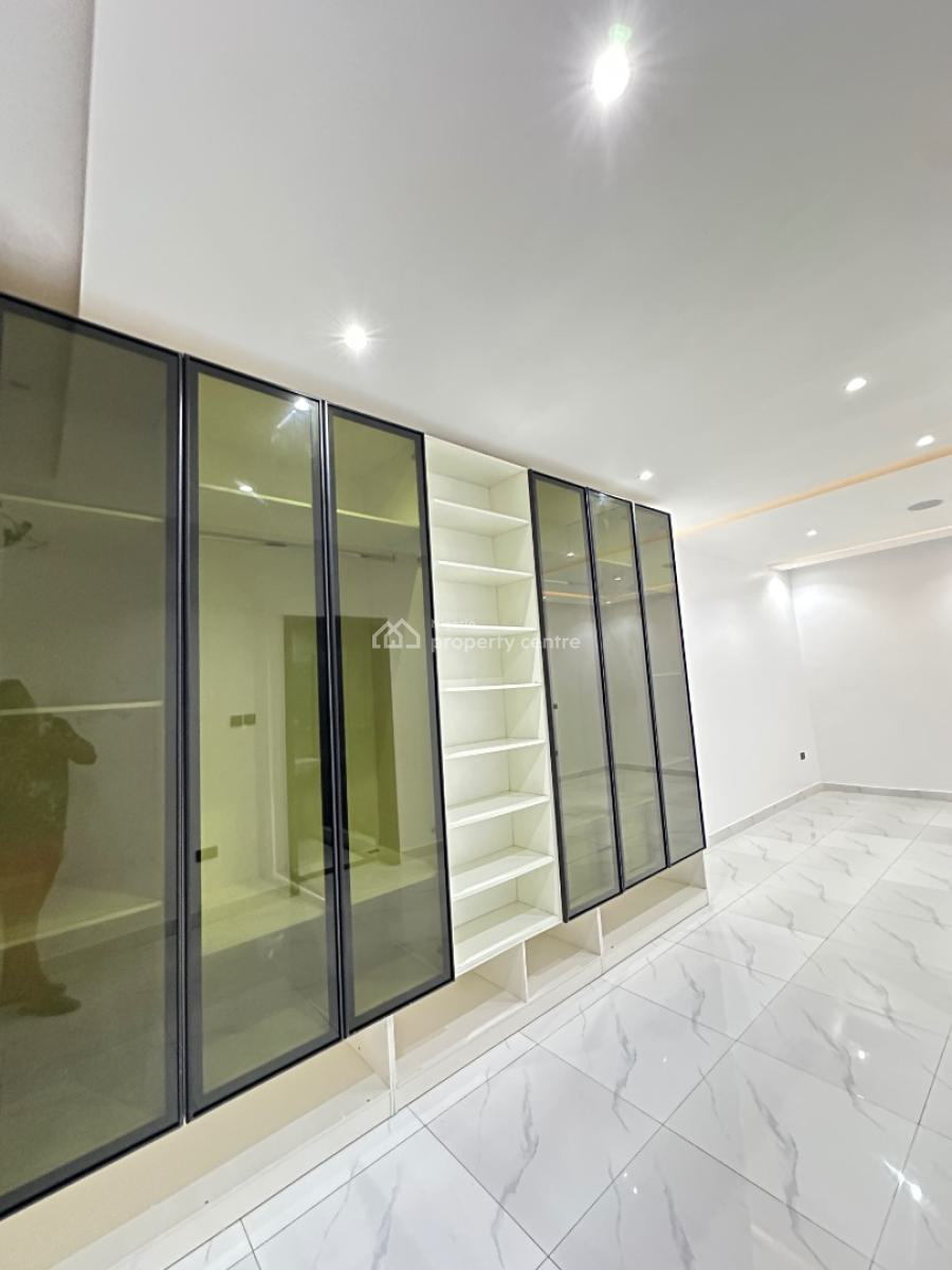 Brand New Luxury Spacious 2 Bedroom, Lekki Phase 1, Lekki, Lagos, Flat / Apartment for Sale