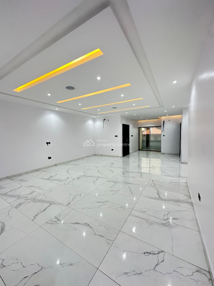Brand New Luxury Spacious 2 Bedroom, Lekki Phase 1, Lekki, Lagos, Flat / Apartment for Sale
