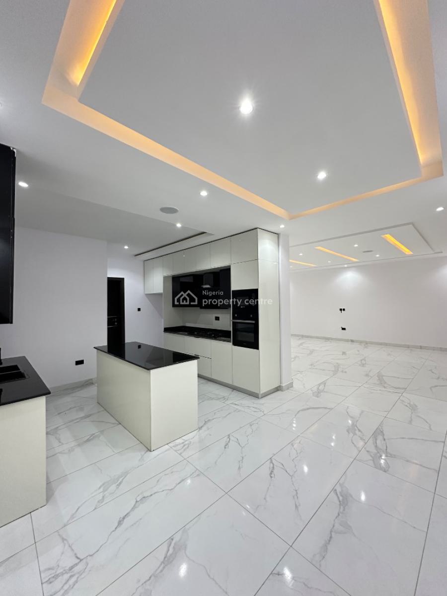 Brand New Luxury Spacious 2 Bedroom, Lekki Phase 1, Lekki, Lagos, Flat / Apartment for Sale
