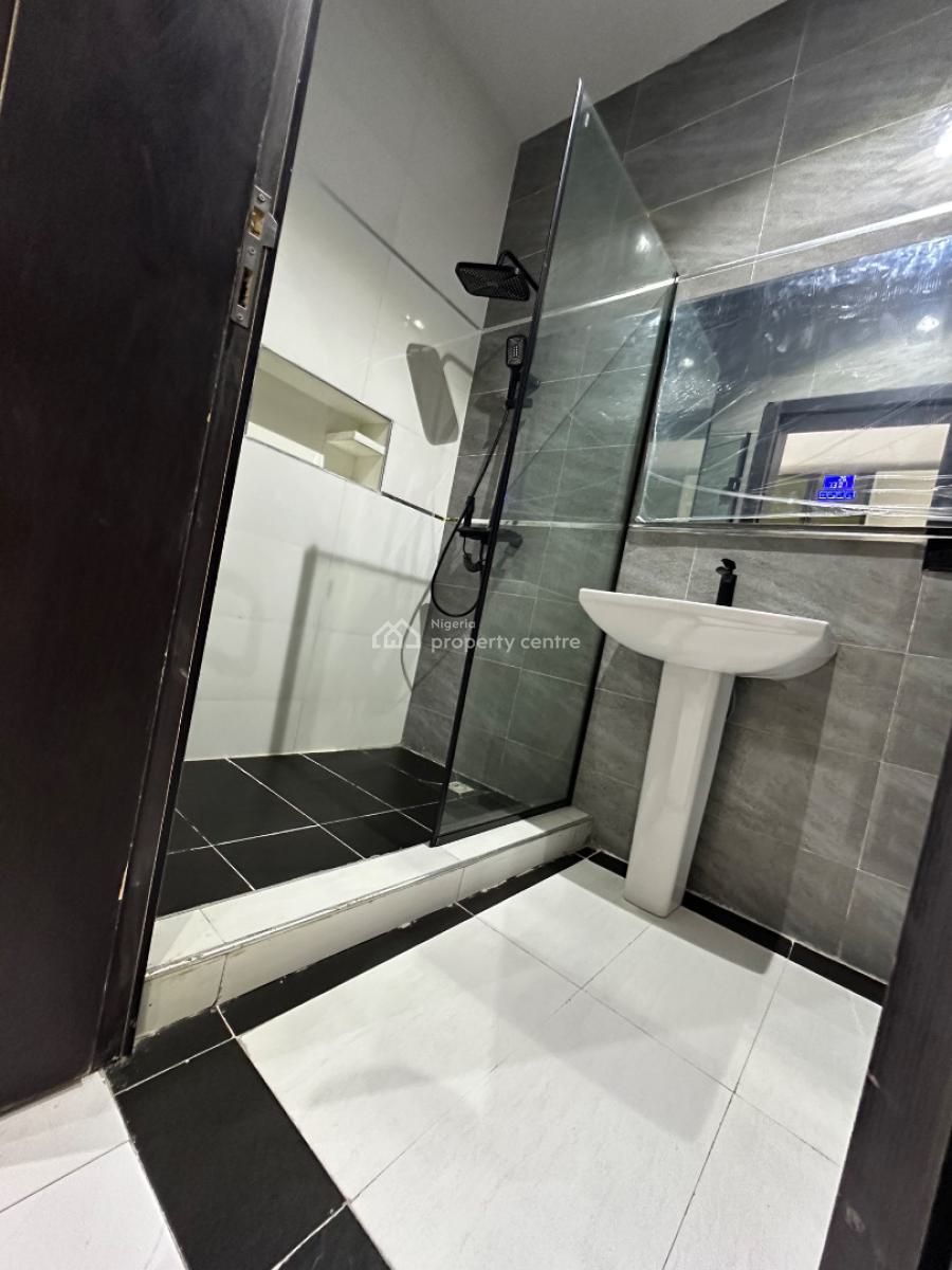 Brand New Luxury Spacious 2 Bedroom, Lekki Phase 1, Lekki, Lagos, Flat / Apartment for Sale