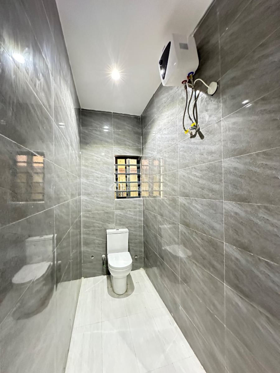 Brand New Luxury Spacious 2 Bedroom, Lekki Phase 1, Lekki, Lagos, Flat / Apartment for Sale