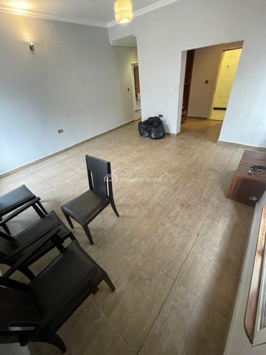 Beautiful 3 Bedroom Upstairs, Ikate, Lekki, Lagos, Flat / Apartment for Rent