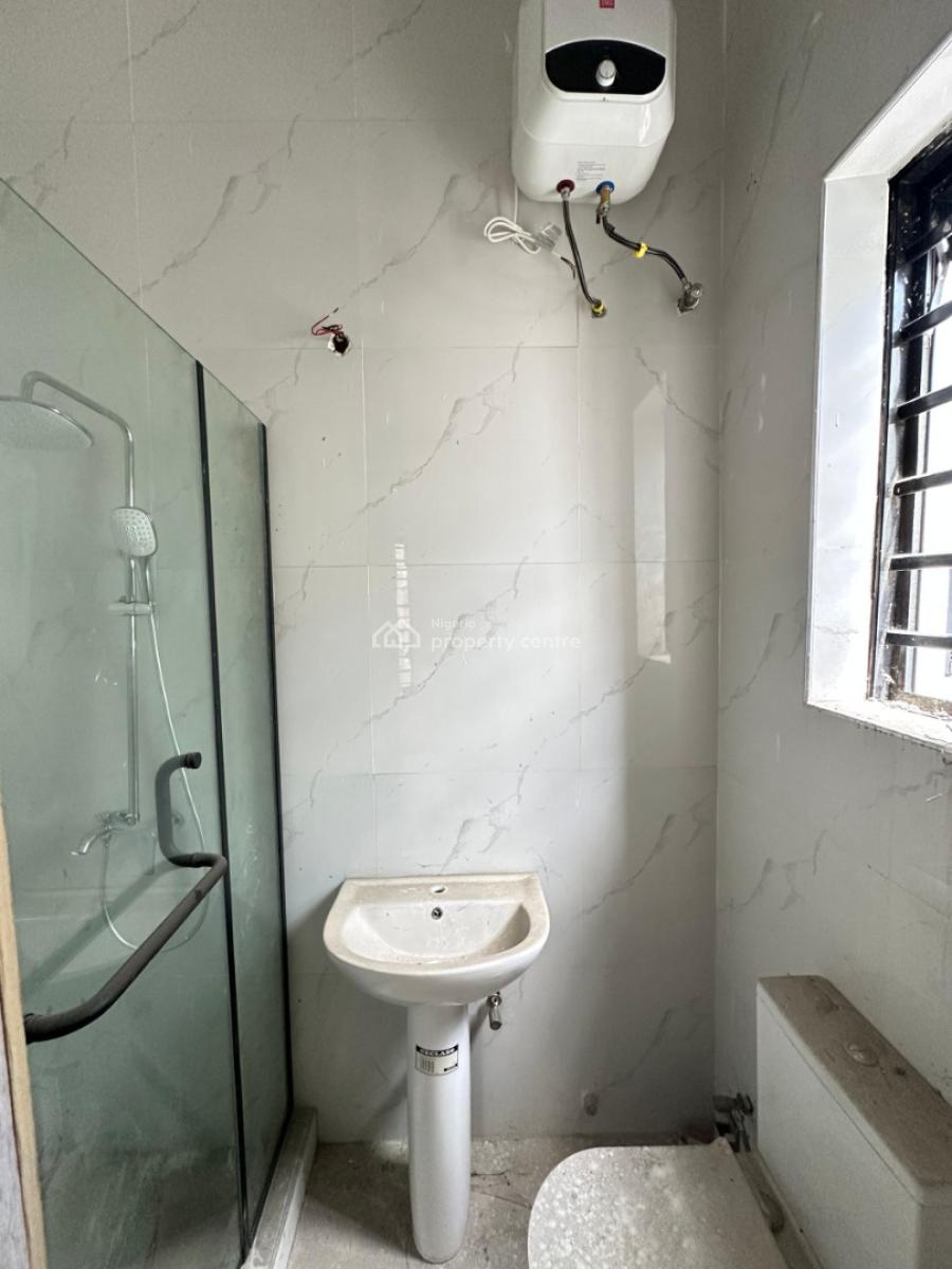 Contemporary 4-bedroom Semi-detached Duplex with Bq, Lekki, Lagos, Semi-detached Duplex for Sale