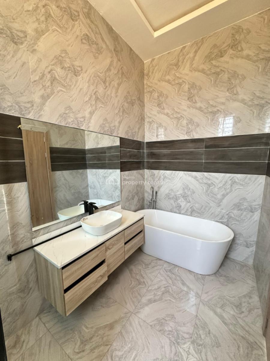 Elegant 4-bedroom Semi-detached Duplex with Bq, Lekki, Lagos, Semi-detached Duplex for Sale