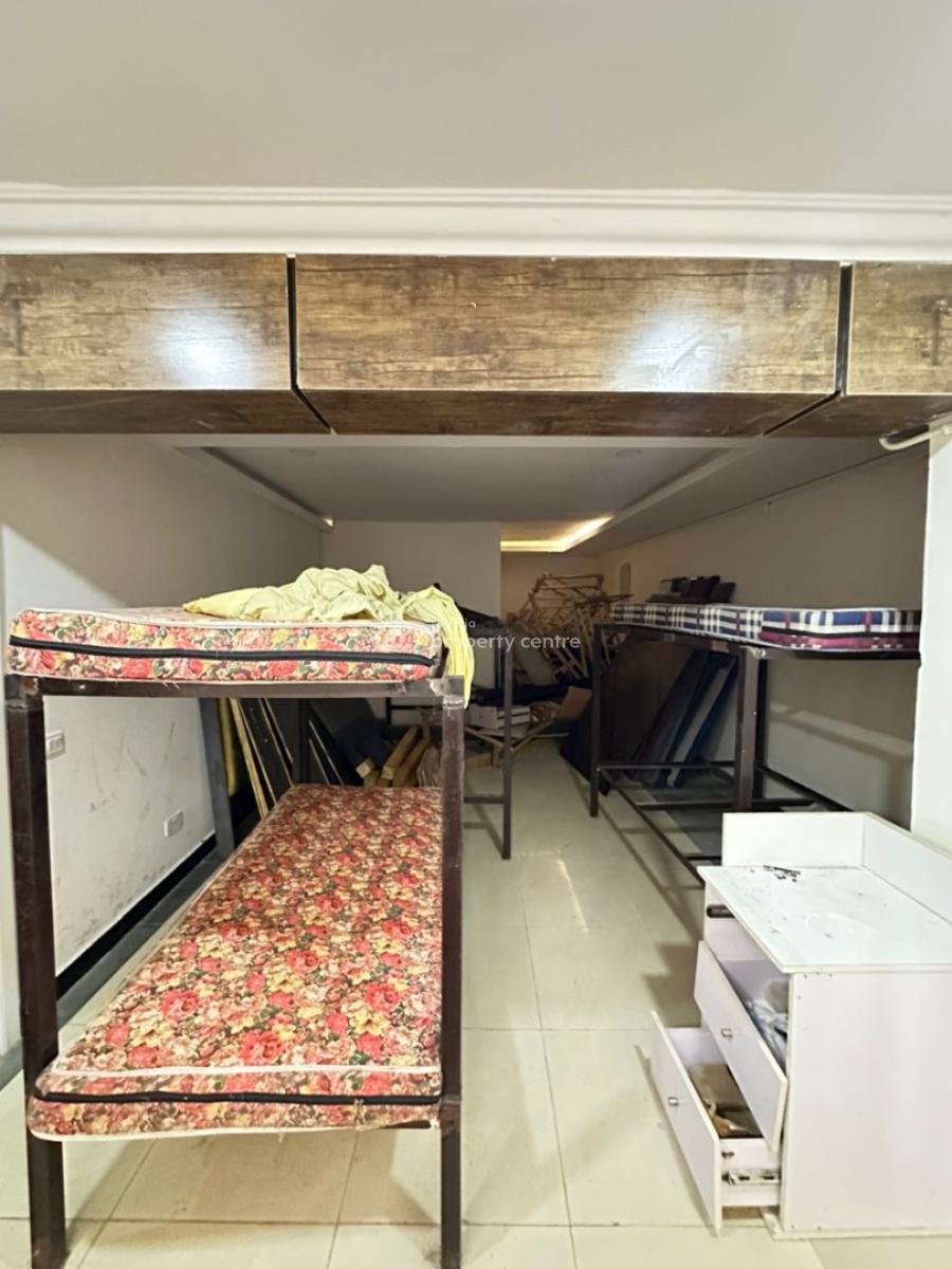 2 Bedroom Flat, Lekki Phase 1, Lekki, Lagos, Flat / Apartment for Rent