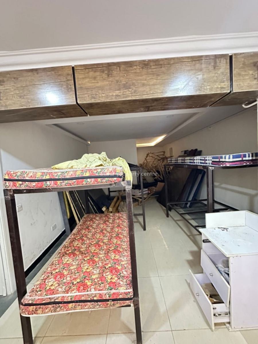 2 Bedroom Flat, Lekki Phase 1, Lekki, Lagos, Flat / Apartment for Rent