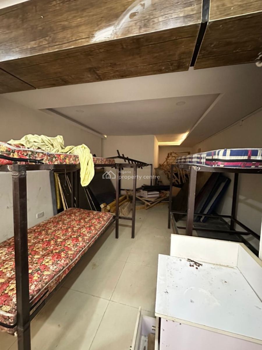 2 Bedroom Flat, Lekki Phase 1, Lekki, Lagos, Flat / Apartment for Rent