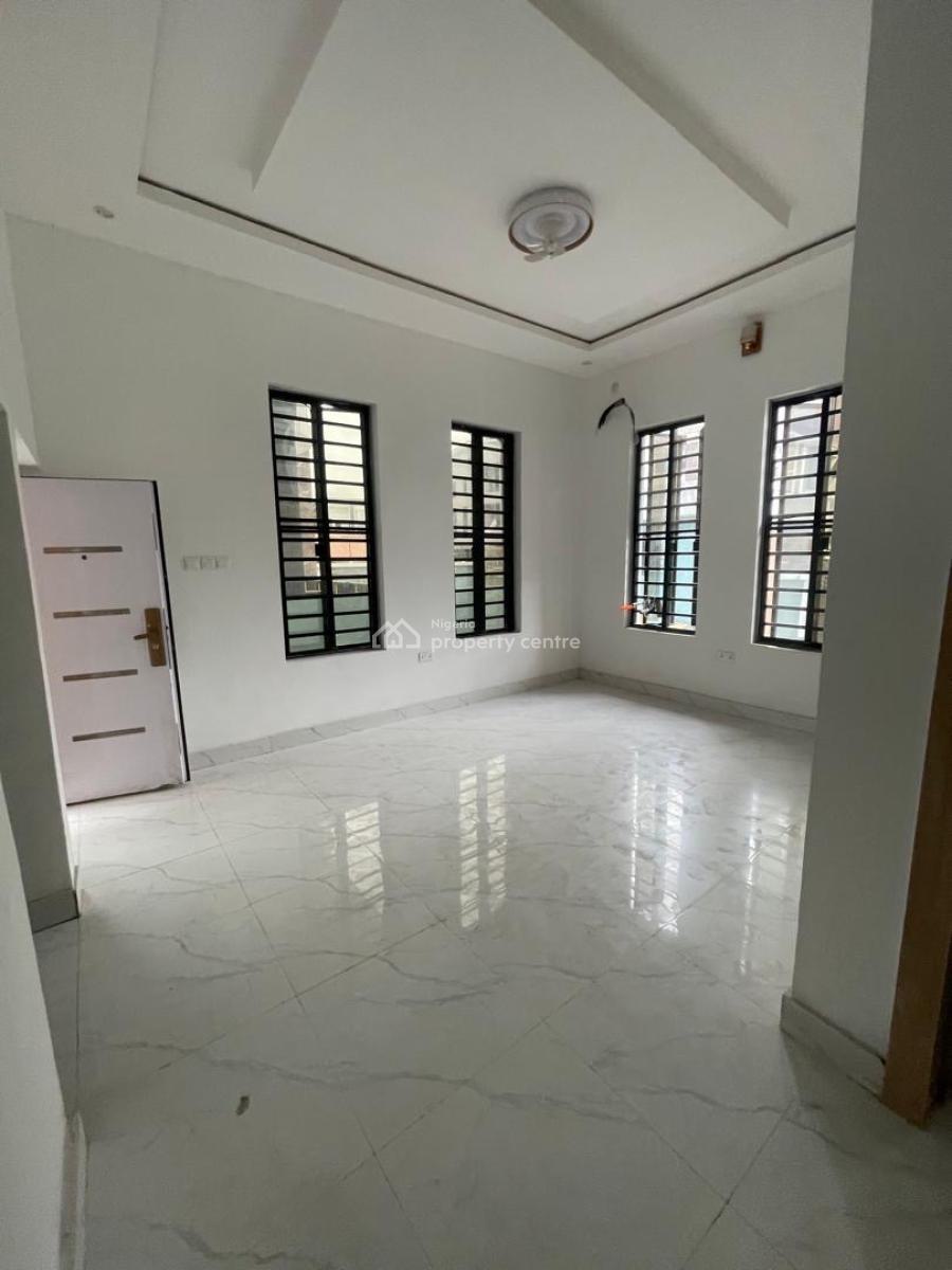 Beautiful 2 Bedroom, Ologolo, Lekki, Lagos, Flat / Apartment for Rent