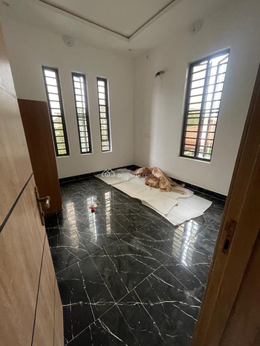 Beautiful 2 Bedroom, Ologolo, Lekki, Lagos, Flat / Apartment for Rent