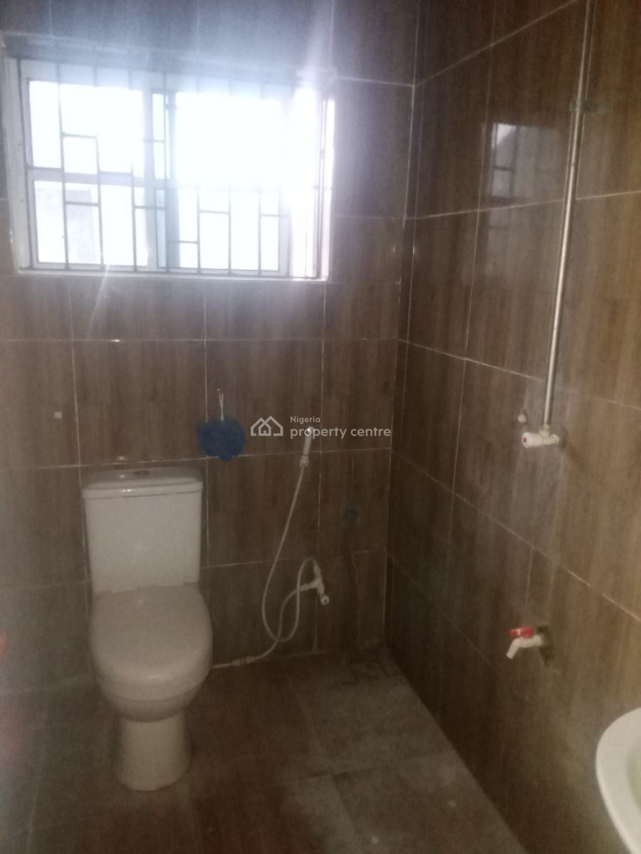 Luxury 2 Bedroom Flat, Alpha Garden Estate, Makogi, Magboro, Ogun, Flat / Apartment for Rent