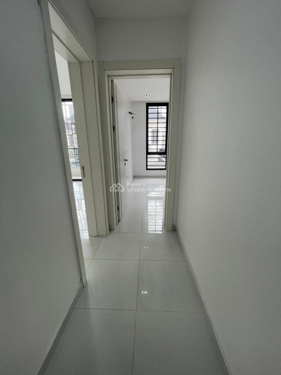 Two Bedrooms Ensuite, Ologolo, Lekki, Lagos, Flat / Apartment for Sale