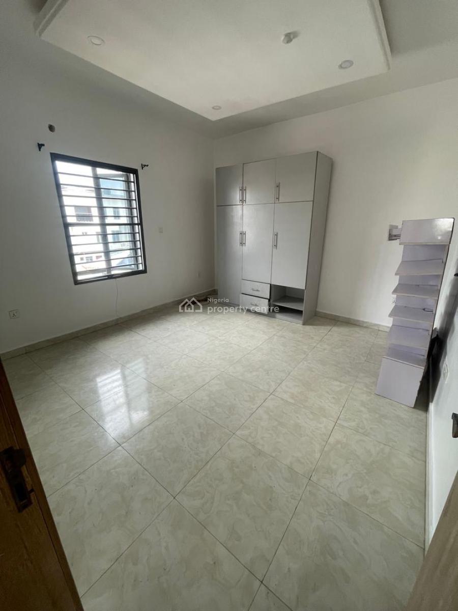 Beautiful Two Bedroom, Ilasan, Lekki, Lagos, Flat / Apartment for Rent