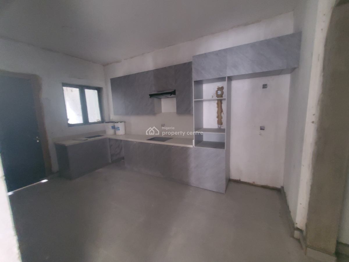 Newly Built Luxurious 2 Bedroom Apartment + Bq, Lekki Phase 1, Lekki, Lagos, Block of Flats for Sale