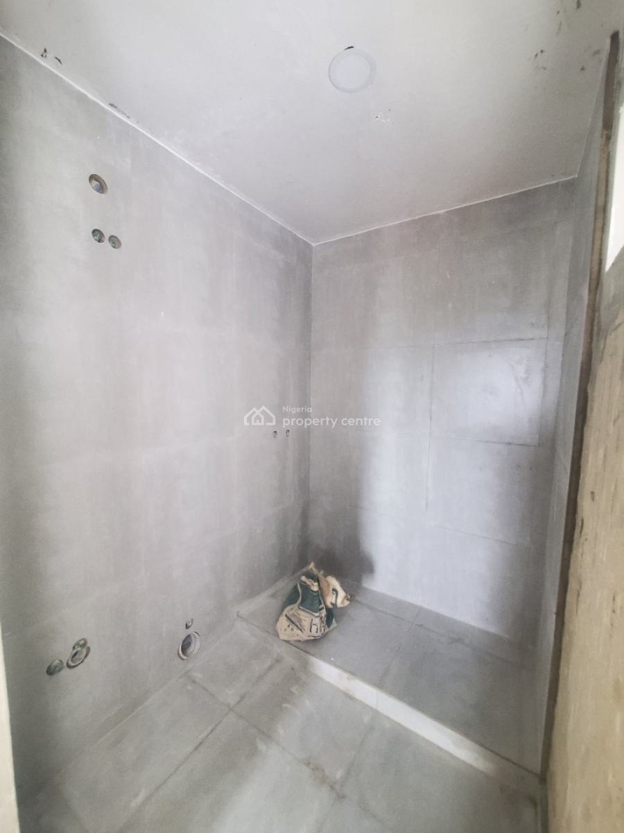 Newly Built Luxurious 2 Bedroom Apartment + Bq, Lekki Phase 1, Lekki, Lagos, Block of Flats for Sale