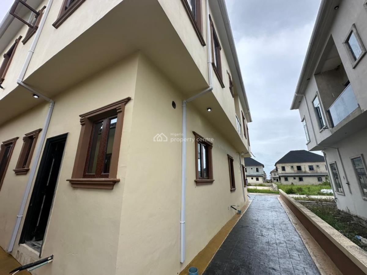 Luxury 4 Bedroom Semi Detached Duplex with 2 Mini Self Contained, Awoyaya, Lakowe, Ibeju Lekki, Lagos, Semi-detached Duplex for Sale