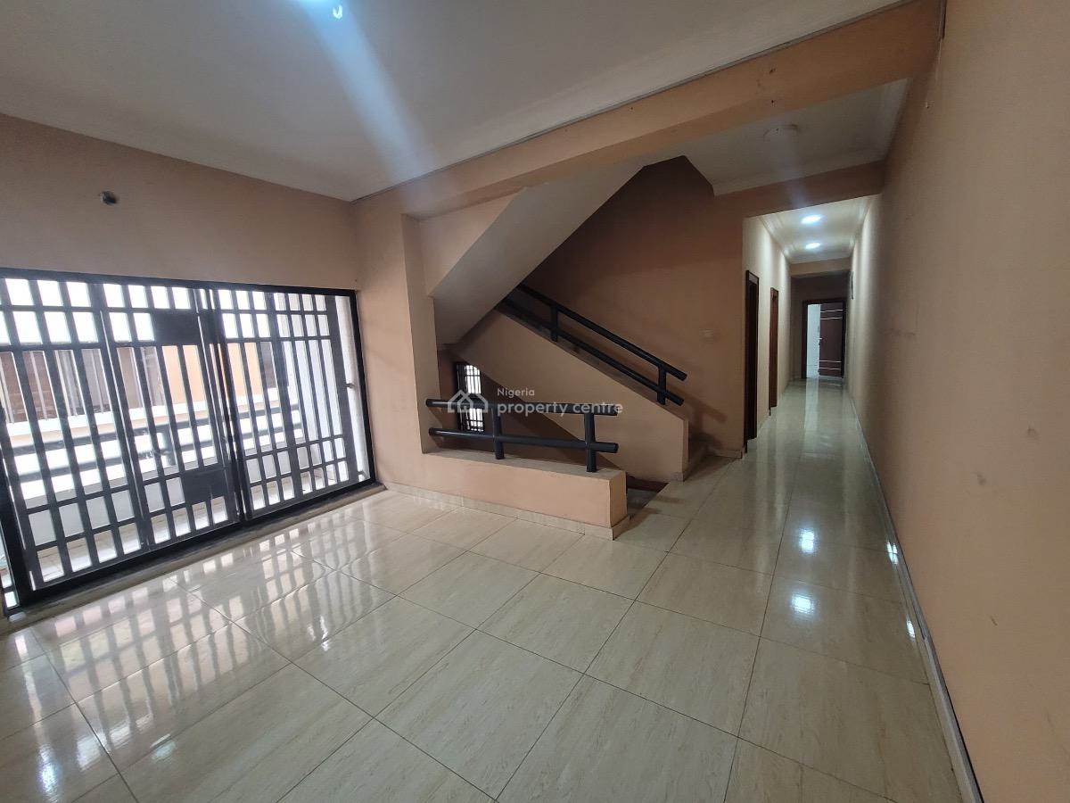 Prime 4-bedroom Semi-detached Duplex with Bq in Lekki Phase 1 --- Ideal, Lekki Phase 1, Lekki, Lagos, Semi-detached Duplex for Rent