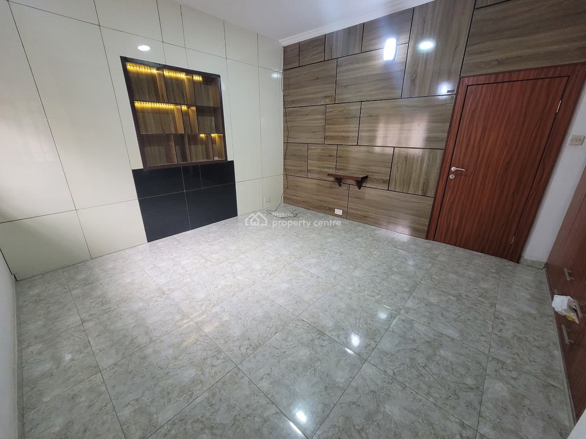 Prime 4-bedroom Semi-detached Duplex with Bq in Lekki Phase 1 --- Ideal, Lekki Phase 1, Lekki, Lagos, Semi-detached Duplex for Rent