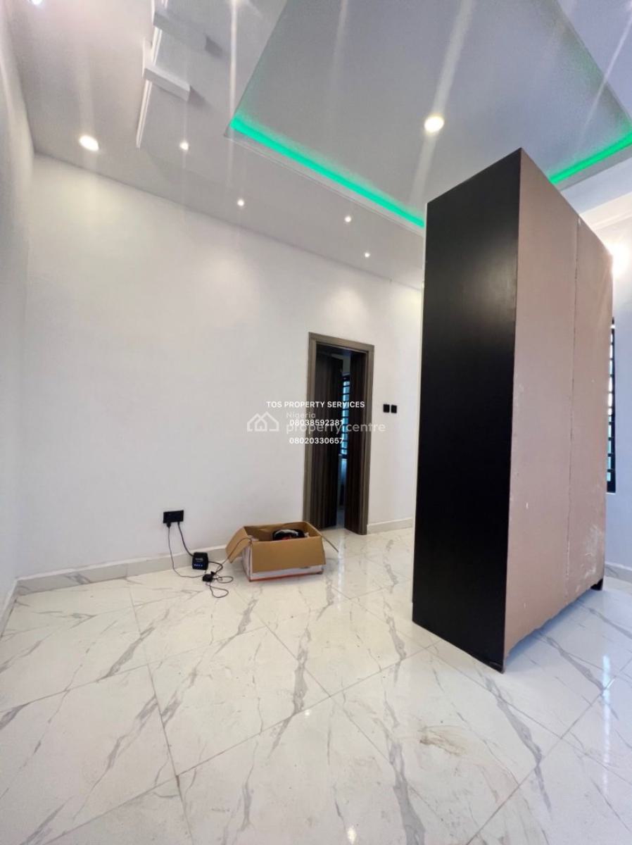 3 Bedroom Terrace Duplex & Bq, Off Herbert Macaulay Way, Yaba, Lagos, Terraced Duplex for Rent