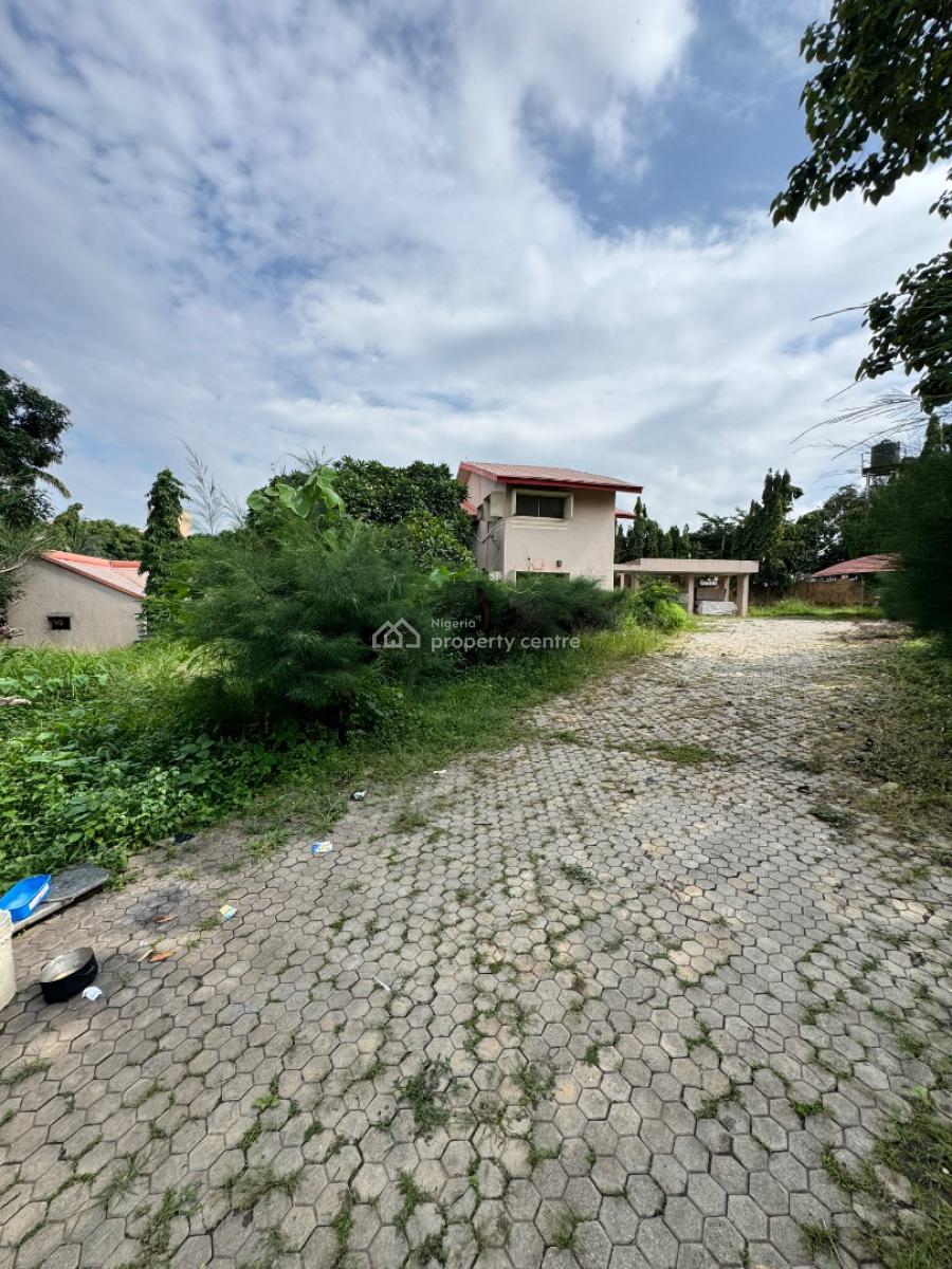 Strategically Located Commerical Property Along Major Road, Along Ademola Adetokunbo Crescent, Wuse 2, Abuja, Commercial Property for Sale