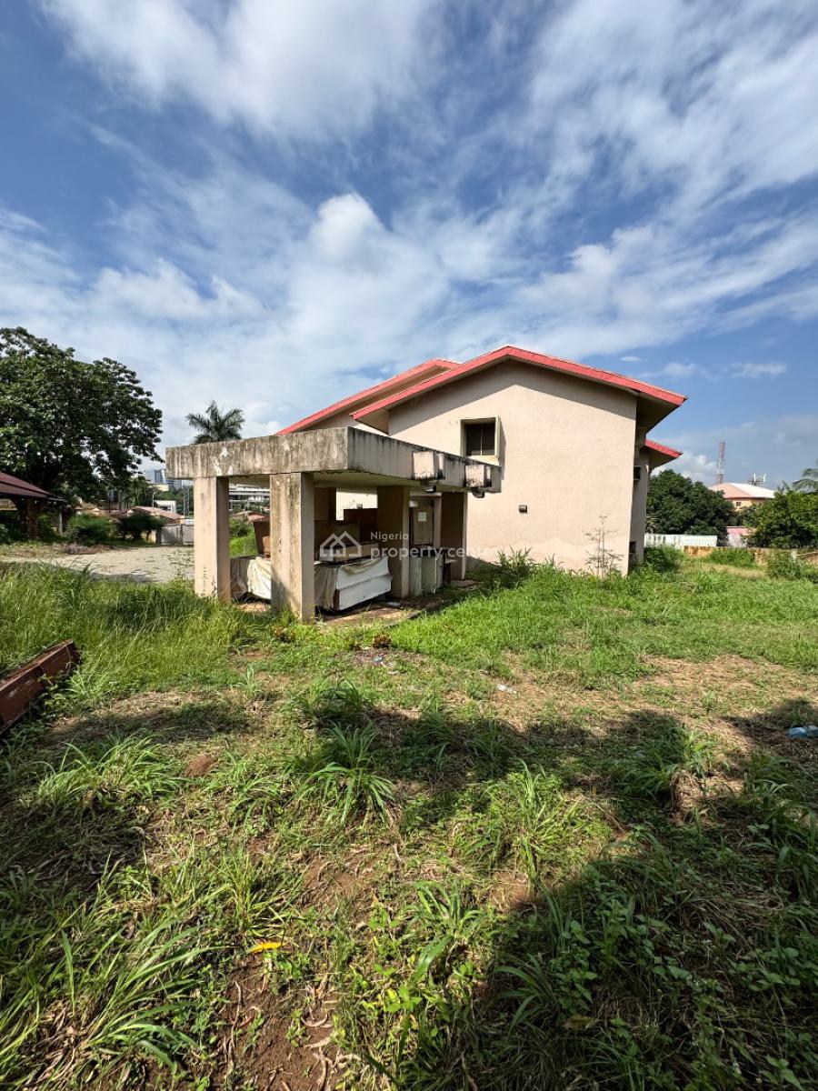 Strategically Located Commerical Property Along Major Road, Along Ademola Adetokunbo Crescent, Wuse 2, Abuja, Commercial Property for Sale