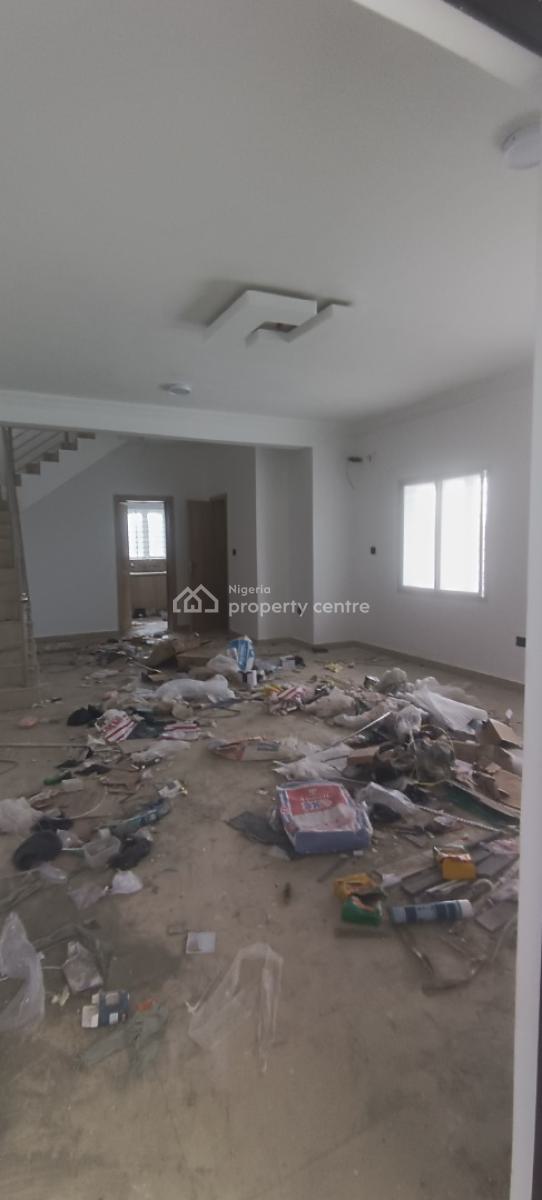 Brand New Luxury Beautiful 2 & 3 Bedroom Maisonette, Ilaje Mobile Road , Scheme 2 Estate, Ajah, Lagos, Flat / Apartment for Rent