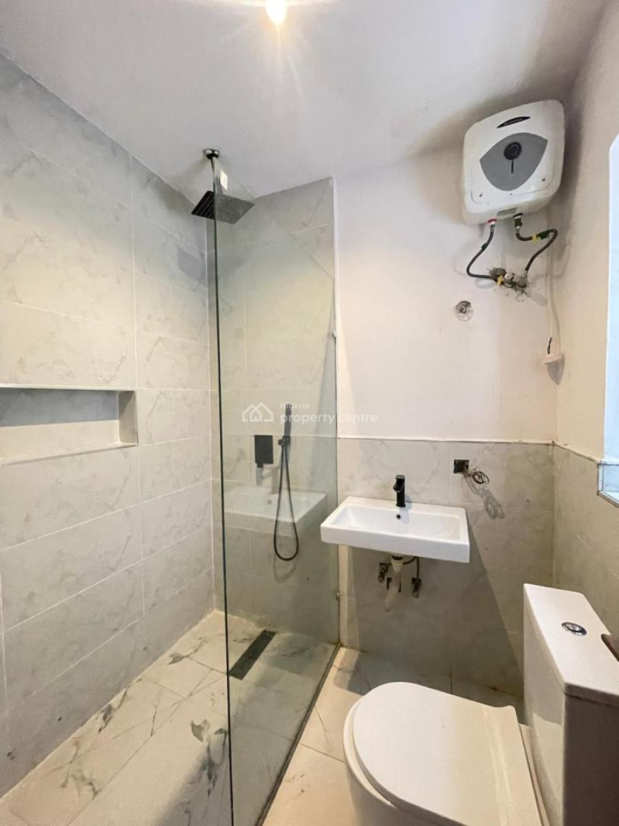 Elite 2 Bedroom Furnished Maisonette in a Secured Location, Lekki Phase 1, Lekki, Lagos, Flat / Apartment for Sale