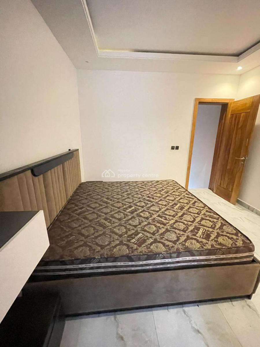 Elite 2 Bedroom Furnished Maisonette in a Secured Location, Lekki Phase 1, Lekki, Lagos, Flat / Apartment for Sale
