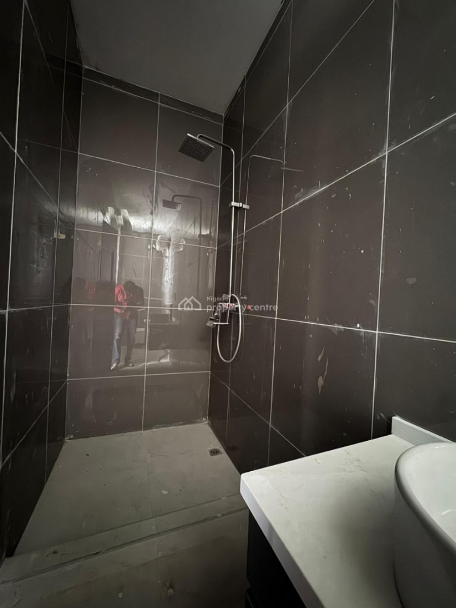 Spacious 2 Bedroom Apartments with Elite Features, Lekki Phase 1, Lekki, Lagos, Flat / Apartment for Sale