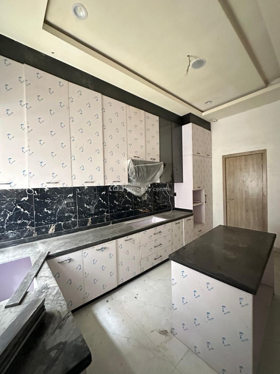 Contemporary 4 Bedrooms Semi-detached Duplex with Bq, Chevron, Lekki, Lagos, Semi-detached Duplex for Sale