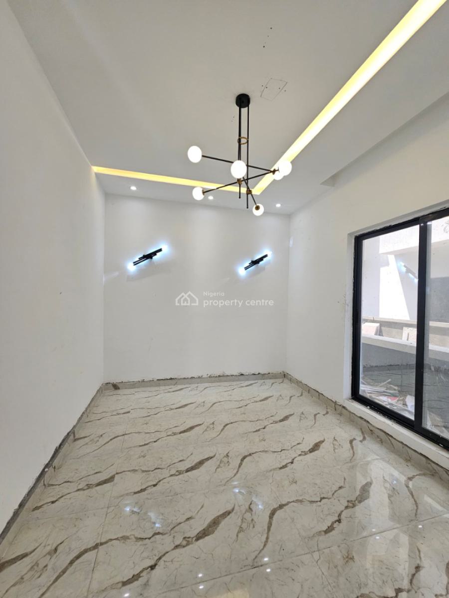 Nice 5 Bedrooms Semi-detached Triplex in a Prime Location, Idado, Lekki, Lagos, Semi-detached Duplex for Sale