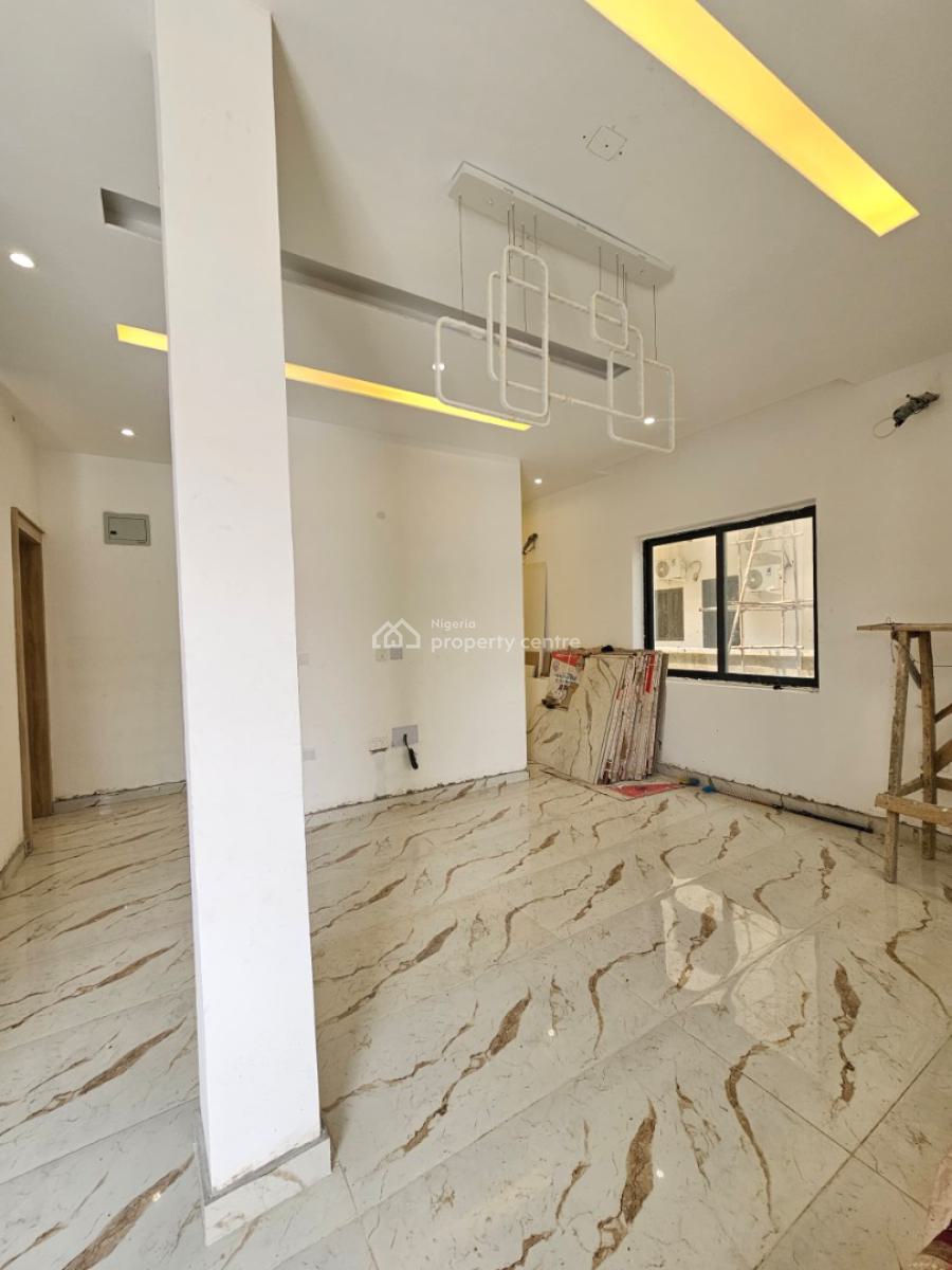 Nice 5 Bedrooms Semi-detached Triplex in a Prime Location, Idado, Lekki, Lagos, Semi-detached Duplex for Sale
