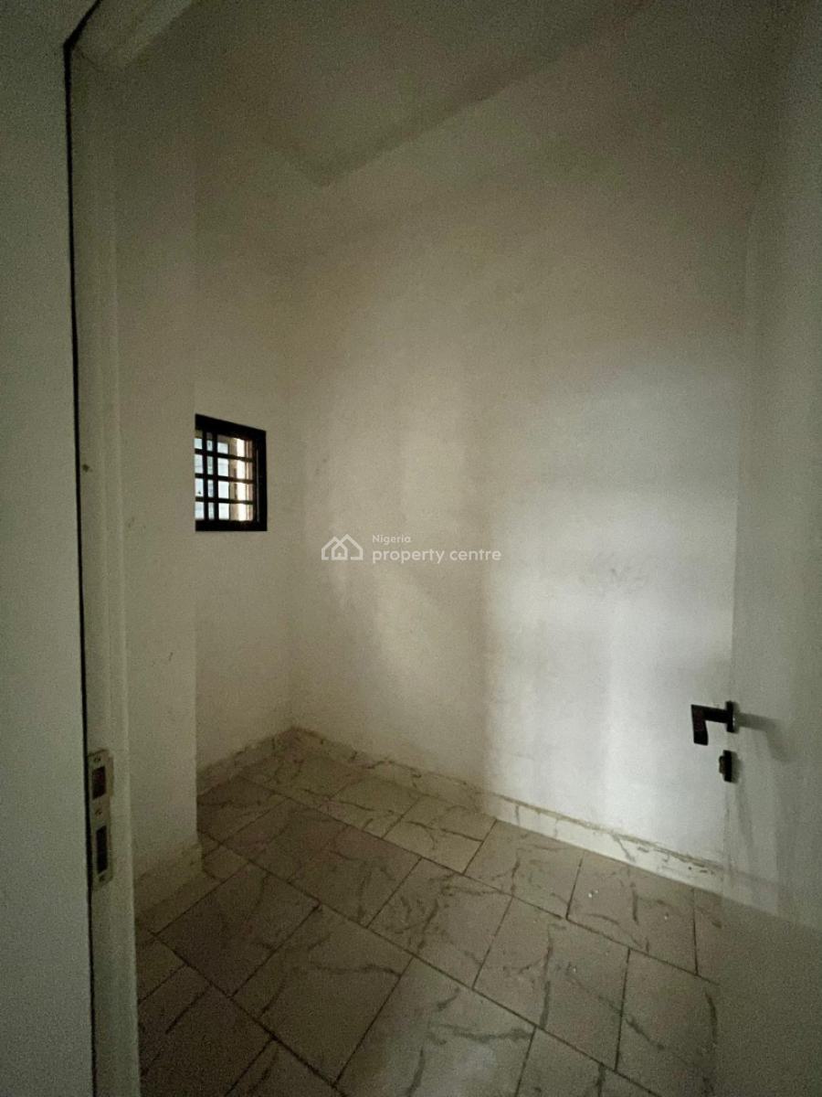 Luxurious and Standard 4 Bedrooms Terraced Duplex with Bq., Dawaki, Gwarinpa, Abuja, Terraced Duplex for Sale