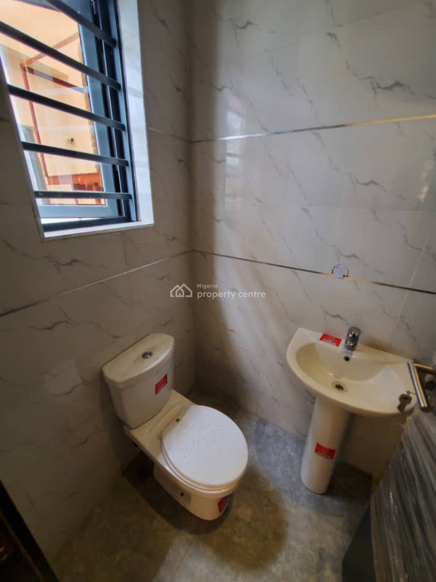 Fully Serviced and Brand New 2 Bedroom Apartment with Pool & Gym, Osapa, Lekki, Lagos, Flat / Apartment for Rent