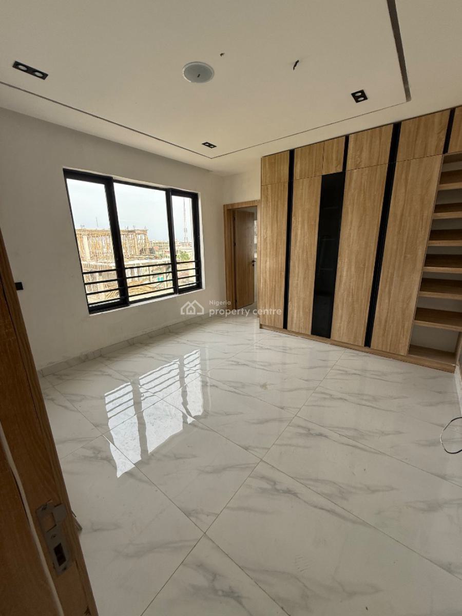 Exquisite Massive 2 Bedroom Serviced Apartment with Modern Facilities, Off Admiralty, Lekki Phase 1, Lekki, Lagos, Flat / Apartment for Sale