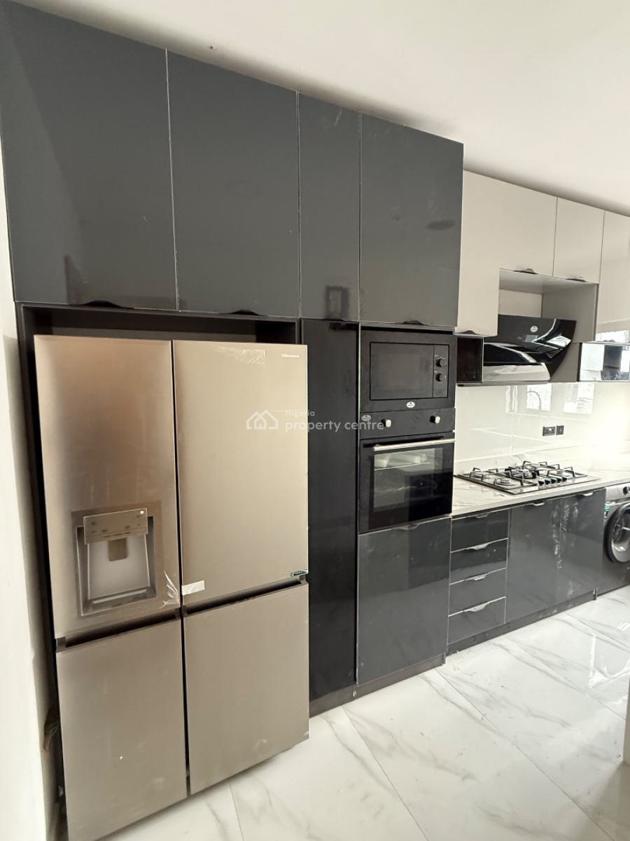 Exquisite Massive 2 Bedroom Serviced Apartment with Modern Facilities, Off Admiralty, Lekki Phase 1, Lekki, Lagos, Flat / Apartment for Sale