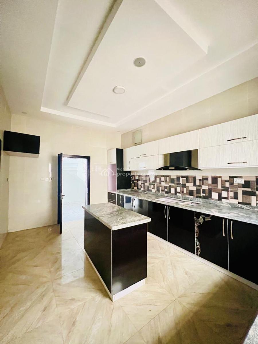 4 Bedrooms Detached Duplex with Bq, Ikota, Lekki, Lagos, Detached Duplex for Sale