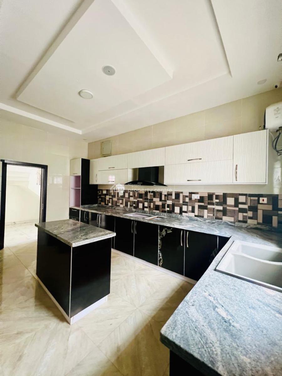 4 Bedrooms Detached Duplex with Bq, Ikota, Lekki, Lagos, Detached Duplex for Sale
