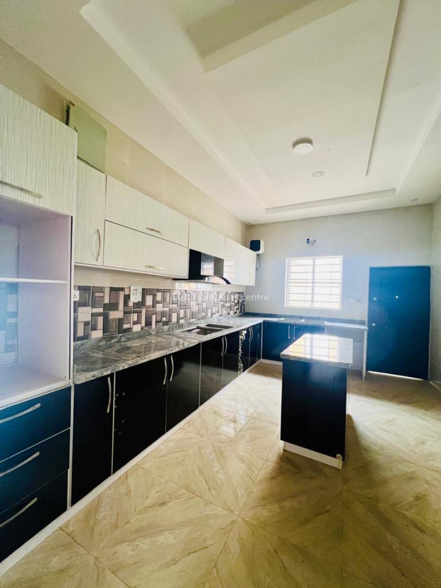 4 Bedrooms Detached Duplex with Bq, Ikota, Lekki, Lagos, Detached Duplex for Sale