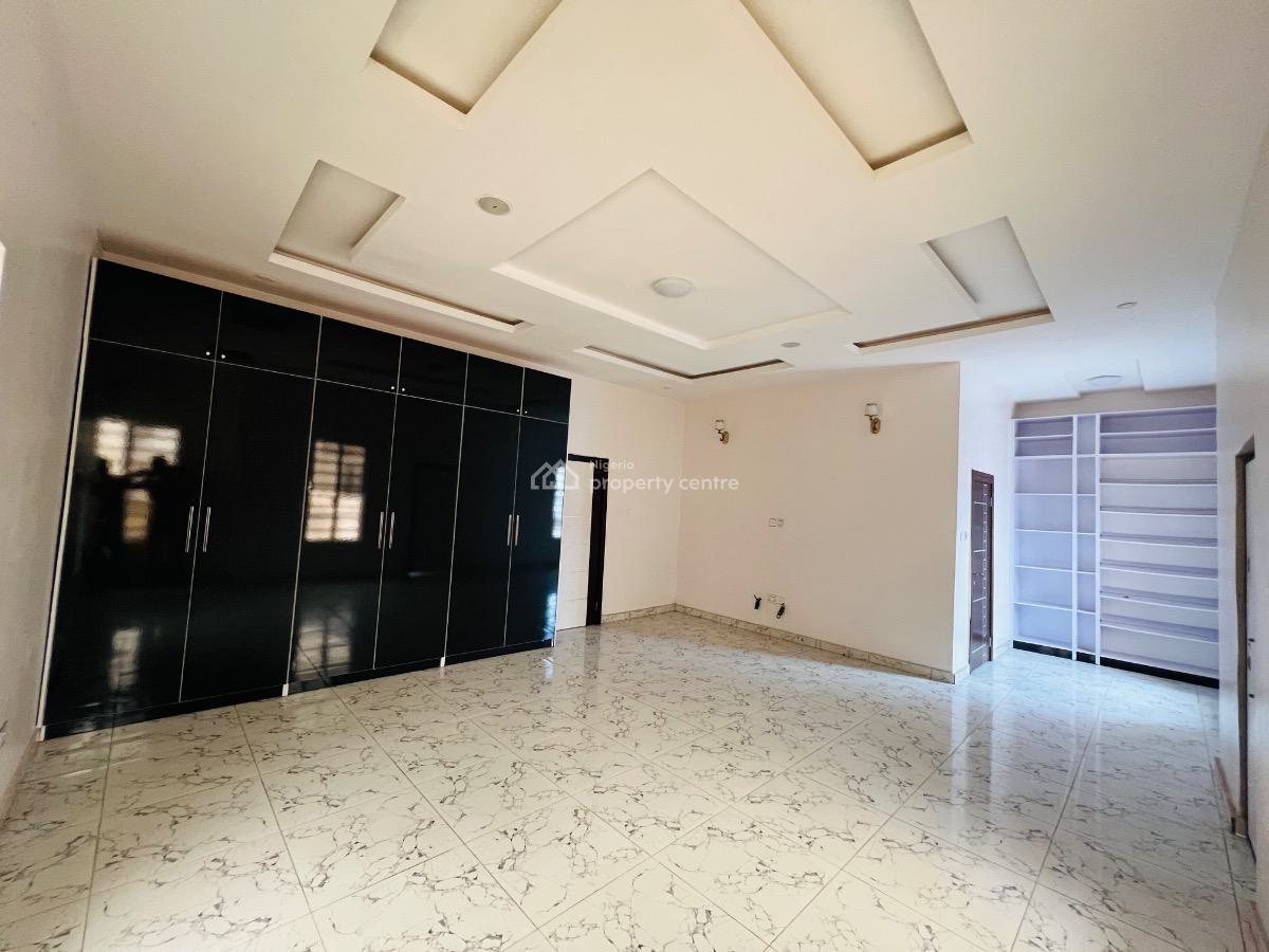 4 Bedrooms Detached Duplex with Bq, Ikota, Lekki, Lagos, Detached Duplex for Sale