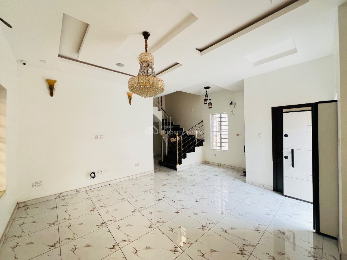 4 Bedrooms Detached Duplex with Bq, Ikota, Lekki, Lagos, Detached Duplex for Sale