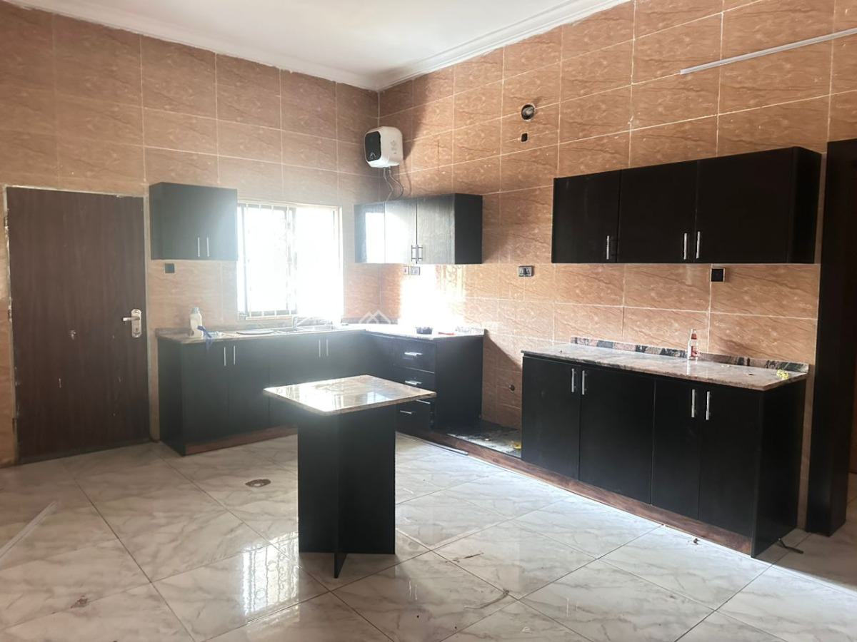 Very Spacious Serviced 3 Bedroom Flat, Gilmore, Jahi, Abuja, Flat / Apartment for Rent