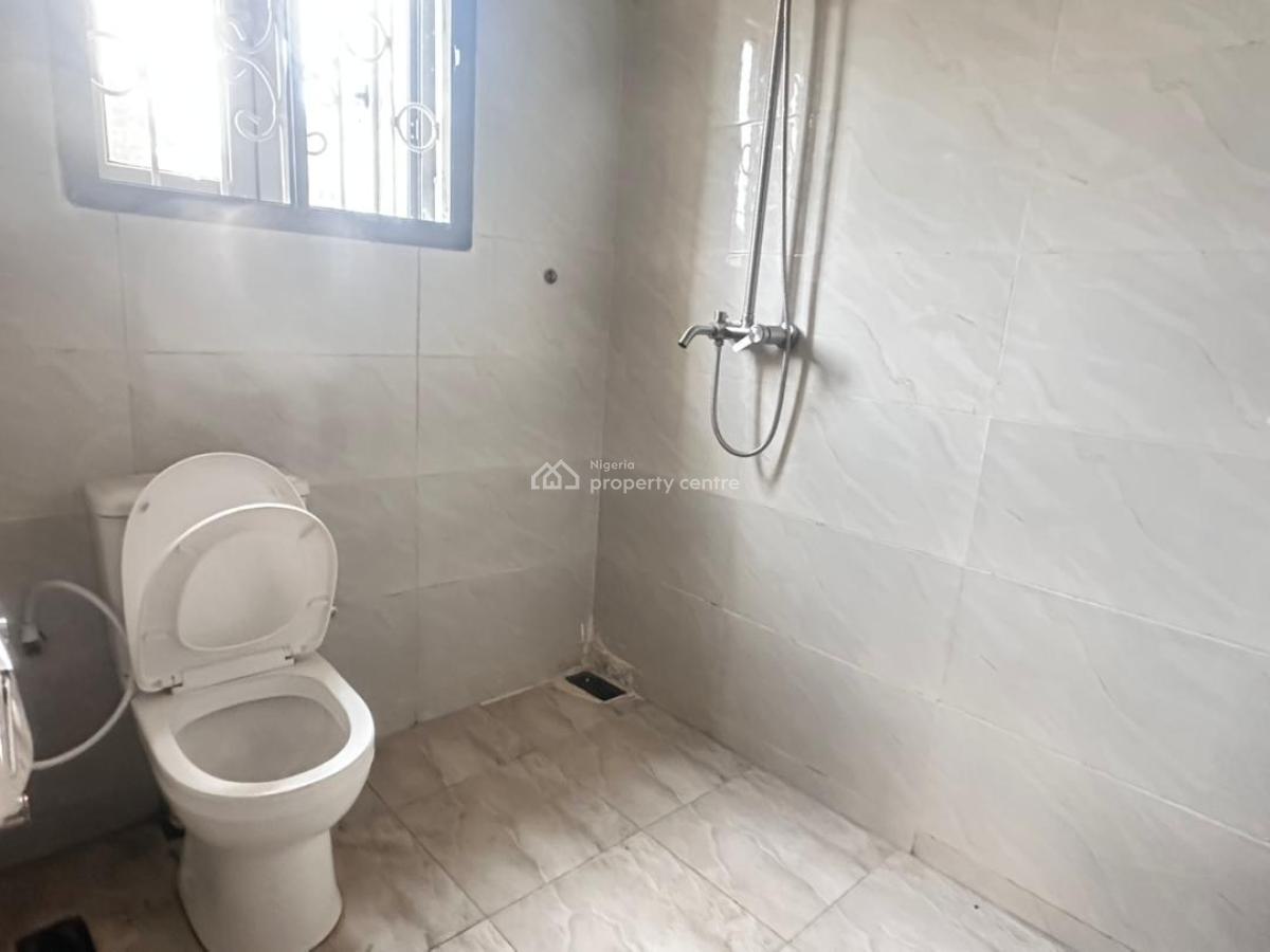 Very Spacious Serviced 3 Bedroom Flat, Gilmore, Jahi, Abuja, Flat / Apartment for Rent
