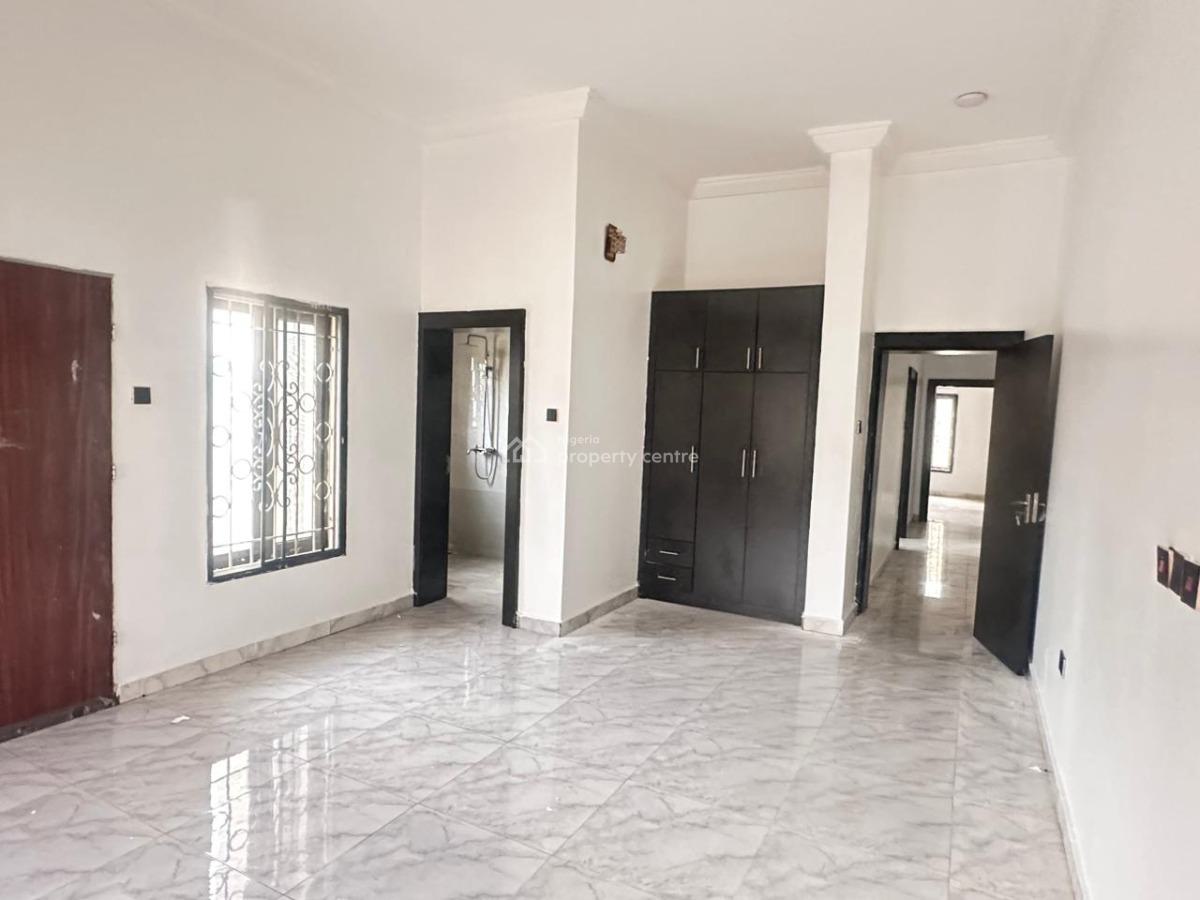 Very Spacious Serviced 3 Bedroom Flat, Gilmore, Jahi, Abuja, Flat / Apartment for Rent