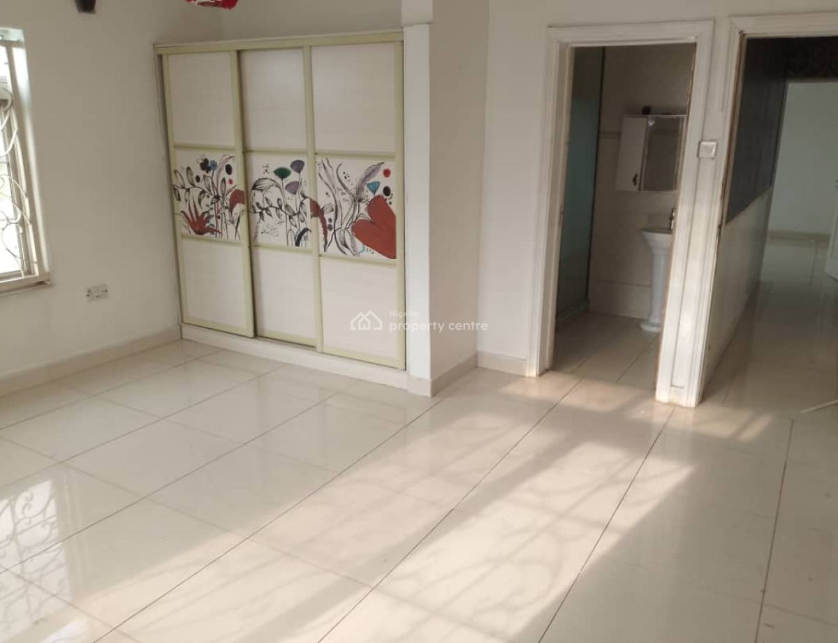 Massive 4-bedroom Detached Duplex with 1-bedroom Bq, 6th Avenue, Gwarinpa, Abuja, Detached Duplex for Rent