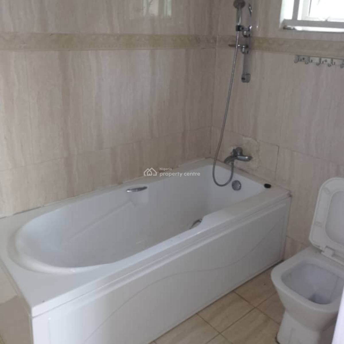 Massive 4-bedroom Detached Duplex with 1-bedroom Bq, 6th Avenue, Gwarinpa, Abuja, Detached Duplex for Rent