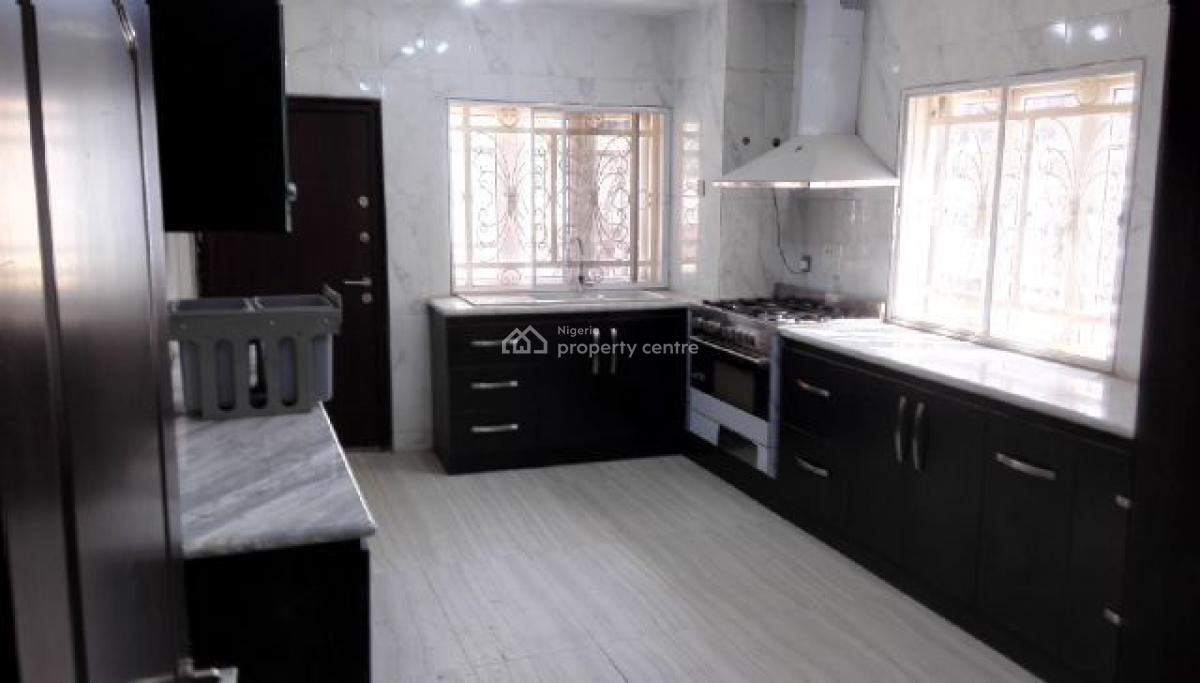 Luxurious 5 with Penthouse Duplex, Gaduwa, Abuja, Detached Duplex for Sale