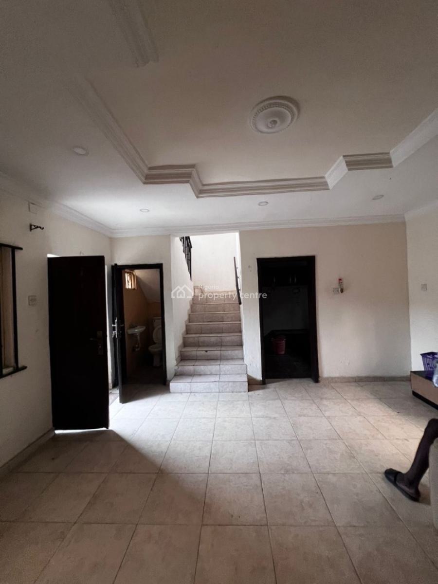 2 Bedroom Apartment, Ilaje, Ajah, Lagos, Flat / Apartment for Rent