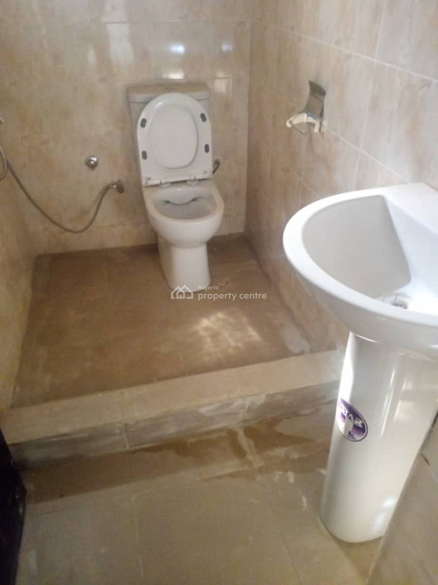 a Very Good Spacious 4bedroom Flat, Jahi, Abuja, Flat / Apartment for Rent