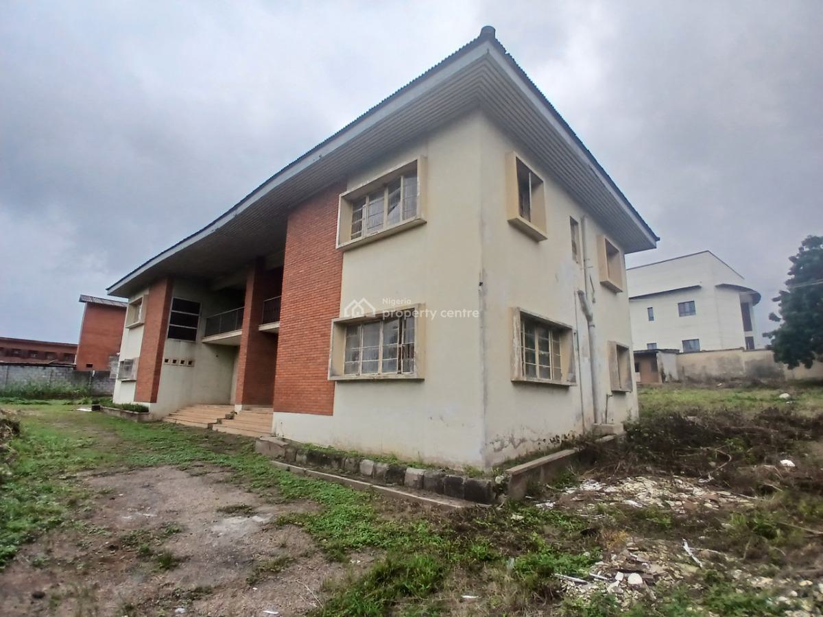 3583.2995 Square Meters of Land with a Demolishable Twin Duplex on It., Plot 86, Commercial Reservation, Onireke Quarters, Ibadan, Oyo, Mixed-use Land for Sale