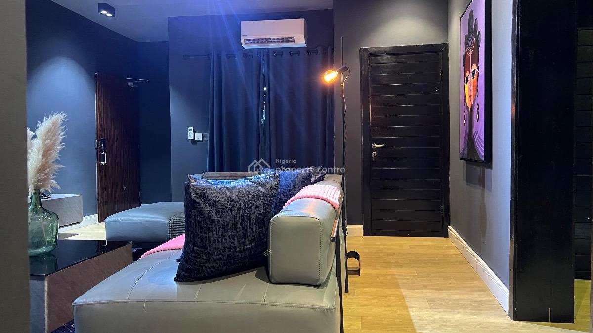 Fully Furnished 2 Bedrooms Apartment, Freedom Way, Lekki, Lagos, Flat / Apartment Short Let